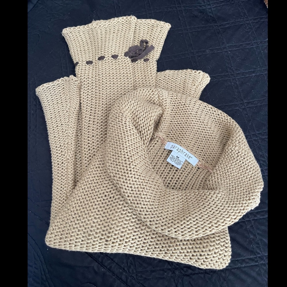 Ladies Sweater - Picture 2 of 2